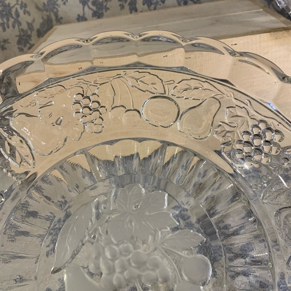 VTG Imperial Glass Pressed Glass 9" Paneled Bowl Frosted Fruit Scalloped Rim - Picture 4 of 12